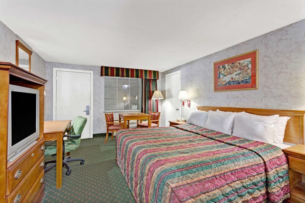 Days Inn Williamsburg Colonial Area Eksteriør bilde